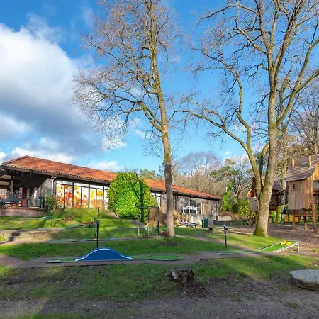 Luxe 4-6 Pers Chalet Op De Veluwe Шале