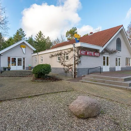Шале Luxe 4-6 Pers Chalet Op De Veluwe *
